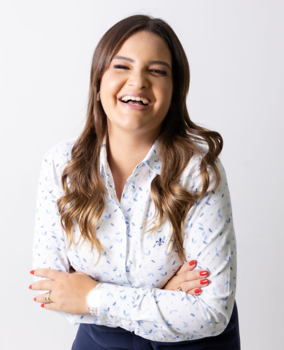 Dra. Aline Couto